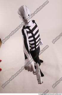 17 2019 01 JIRKA MORPHSUIT WITH GUN